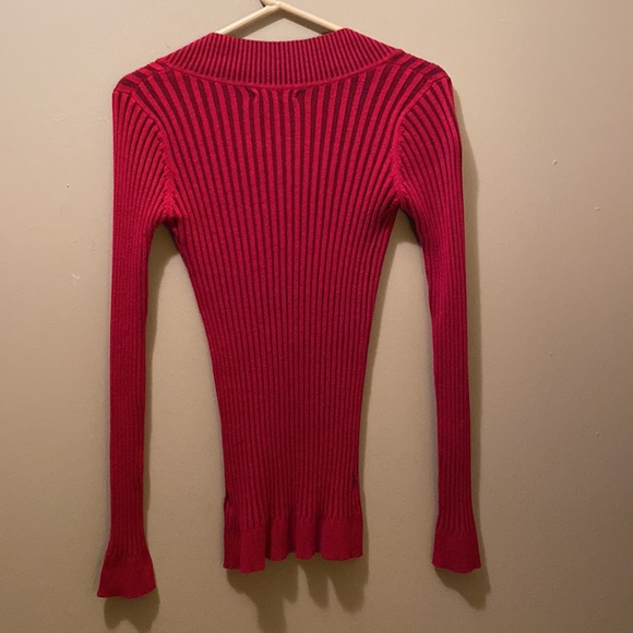 Energie Red Sweater V-Neck Long Sleeve Stretch Size Medium - Picture 2 of 6